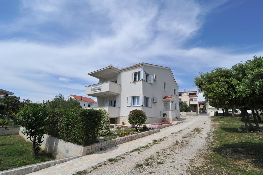 Apartments Luna Petrcane Exterior foto