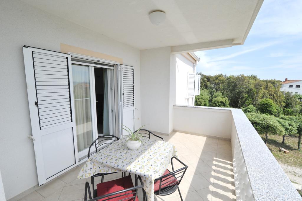 Apartments Luna Petrcane Exterior foto