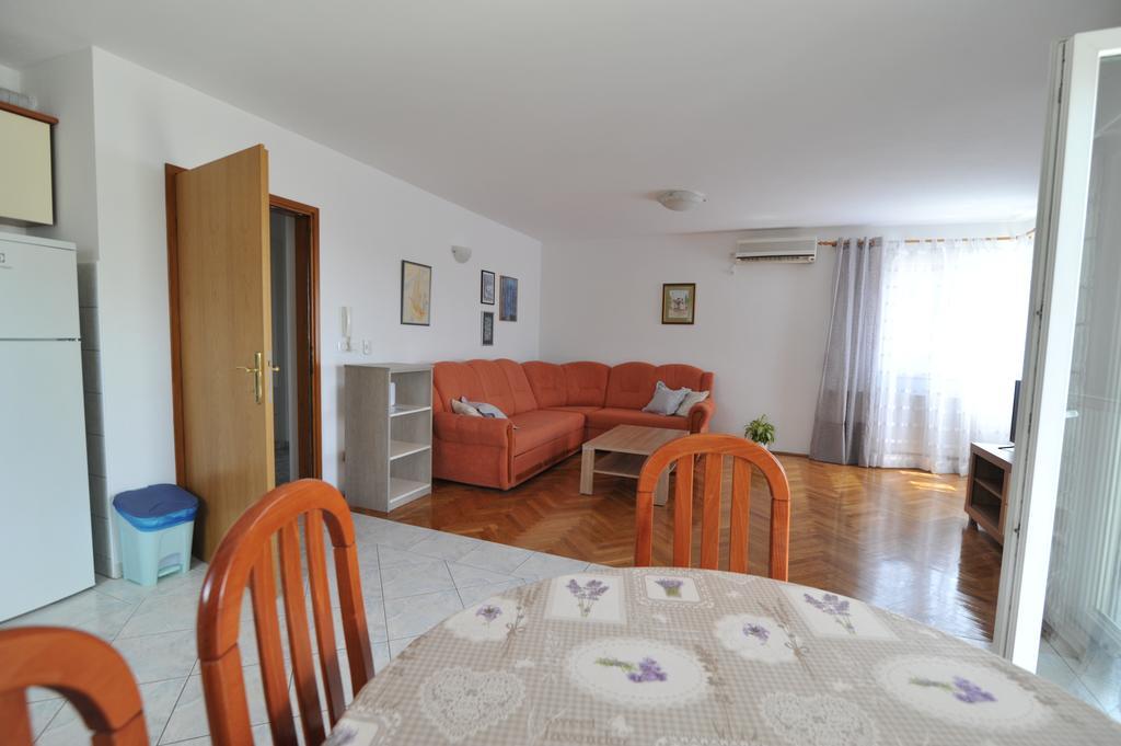 Apartments Luna Petrcane Exterior foto