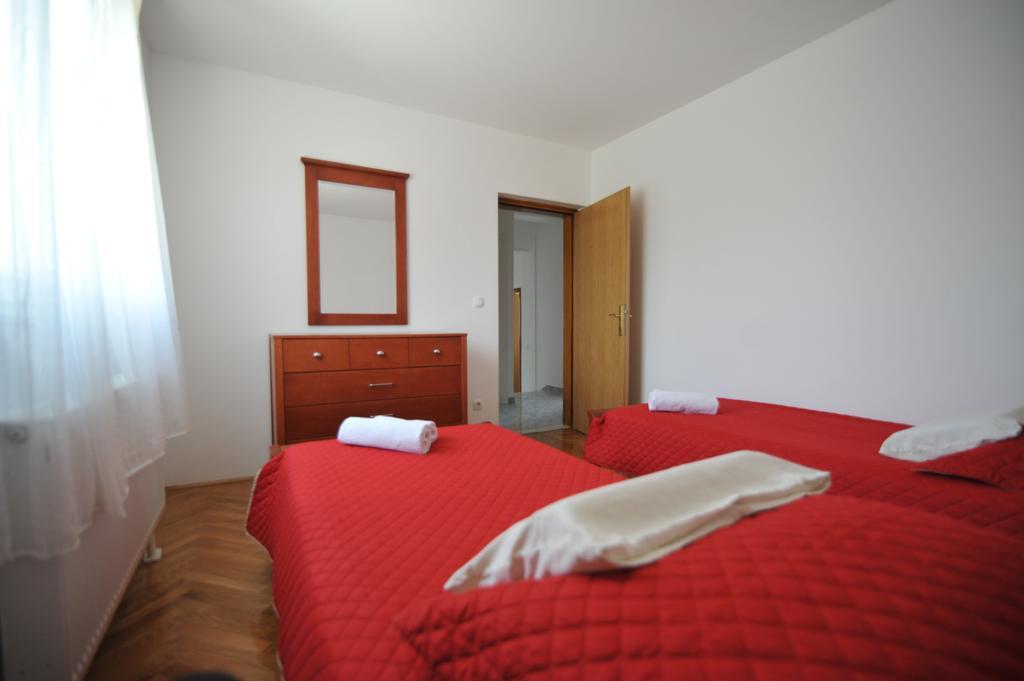 Apartments Luna Petrcane Exterior foto