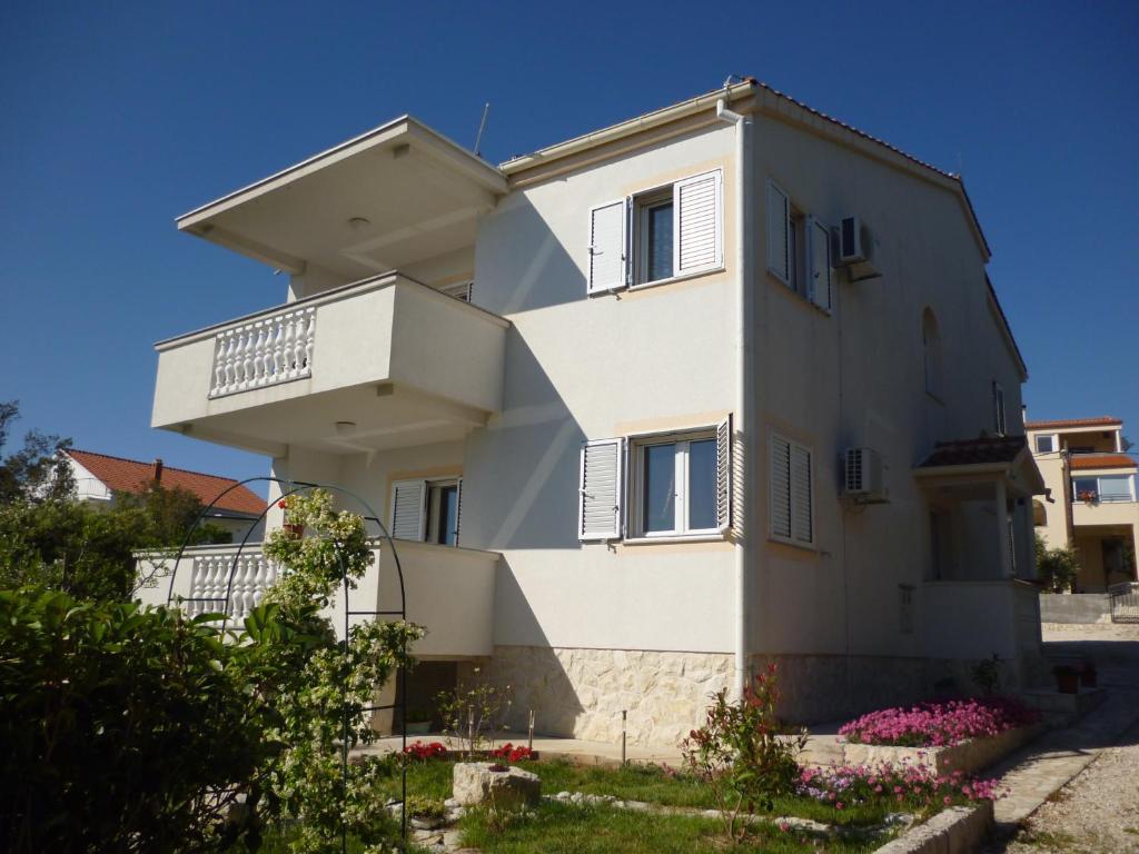 Apartments Luna Petrcane Exterior foto